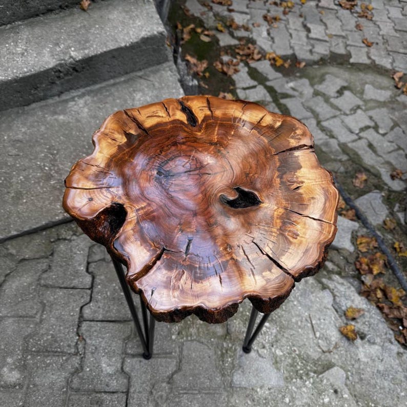 ZF Unique Shape Rustic Round Old Elm end Wooden Coffee Table Retro Accent Center Table for Living Room Easy Assembly (Round)
