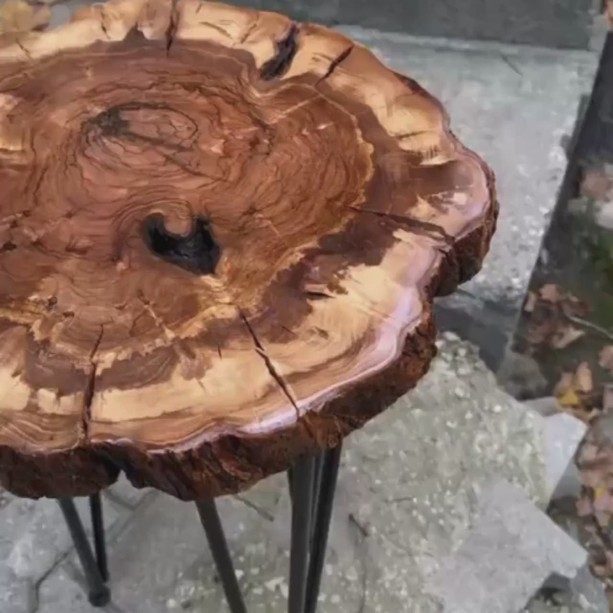 ZF Unique Shape Rustic Round Old Elm end Wooden Coffee Table Retro Accent Center Table for Living Room Easy Assembly (Round)